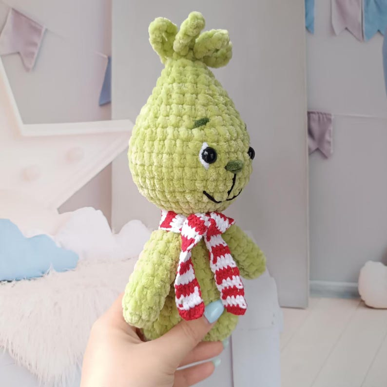 No Sew Green Villain Crochet Pattern PDF, Baby Amigurumi Plushie, 23 cm Crochet Toy, Christmas Gift Pattern, English Tutorial