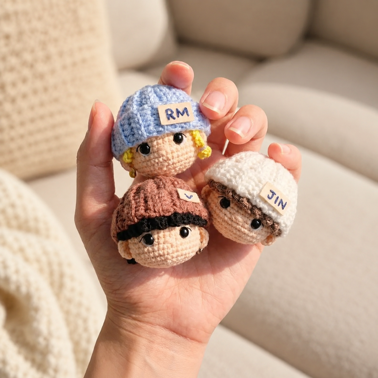 Golden Wool™ | Handmade K-Pop Inspired Crochet Doll Keychain Set, Cute Amigurumi Mini Plush Bag Charms, Fan-Made Member Doll Accessories, K-Pop Lover Gift