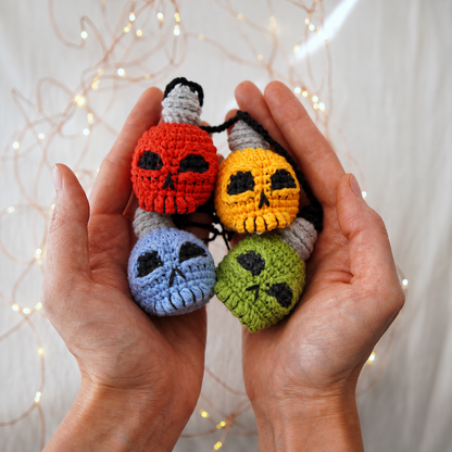 Crochet Skull String Lights Pattern – Halloween Skull Garland PDF Pattern