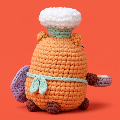 Gus The Chef Capybara Crochet Kit - Golden Wool