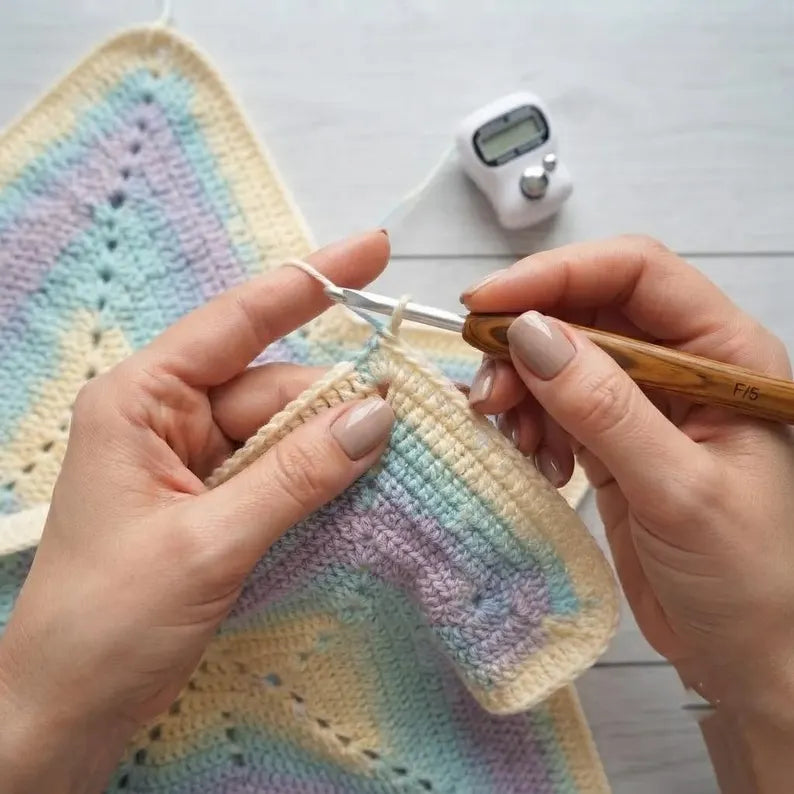 Star Baby Bunting Crochet Pattern PDF | Hooded Baby Sleep Sack Pattern | Newborn Star Cocoon | Baby Photo Prop | Step-by-Step Picture Guide