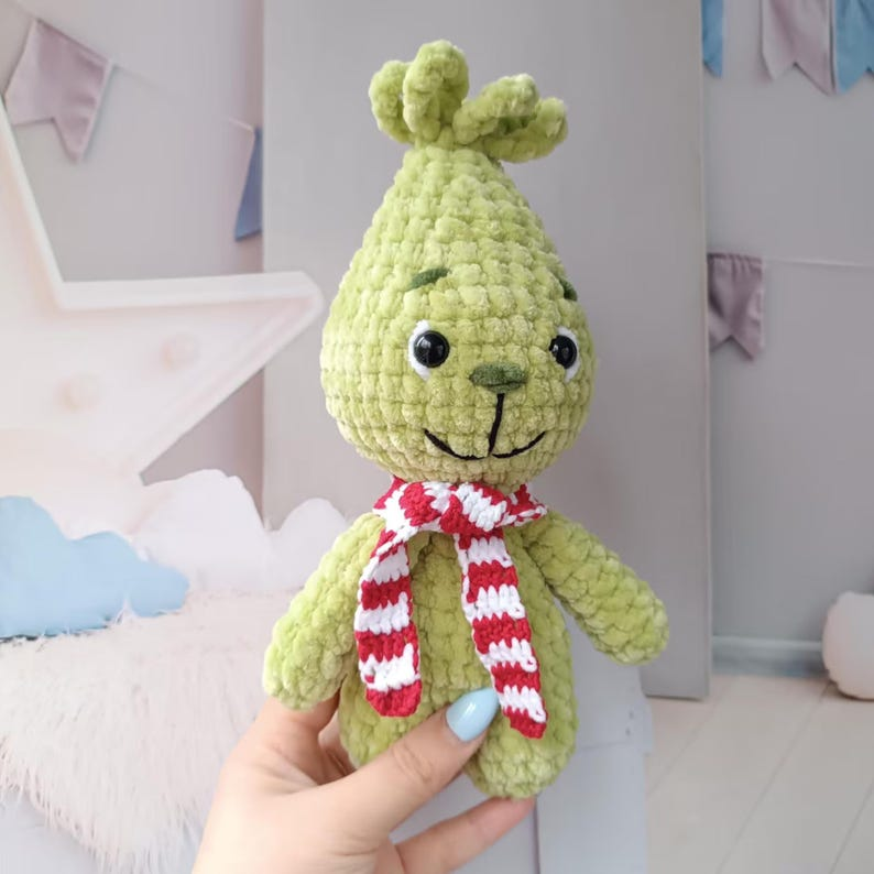 No Sew Green Villain Crochet Pattern PDF, Baby Amigurumi Plushie, 23 cm Crochet Toy, Christmas Gift Pattern, English Tutorial